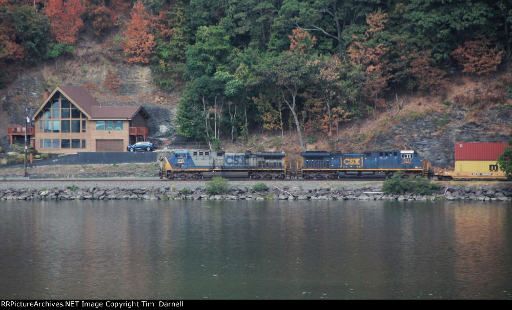 CSX 410, 7217 on I168